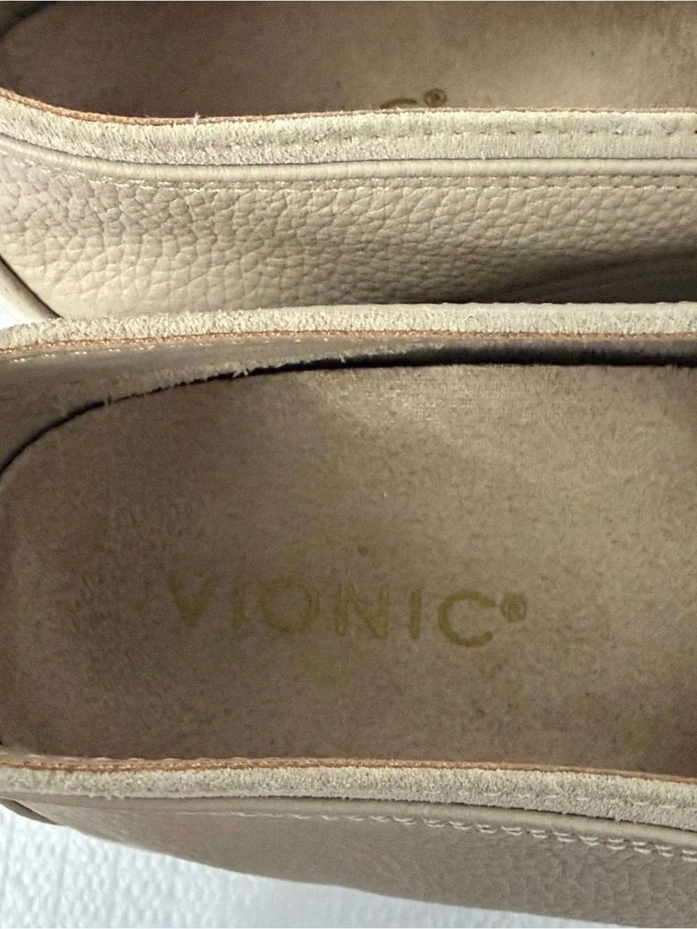 Vionic Cambria Shoes Womens Size 9.5 Beige Leather Loafer Flats Minimalist